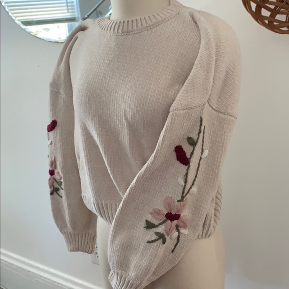 NWOT Floral Embellished Chenille Sweater